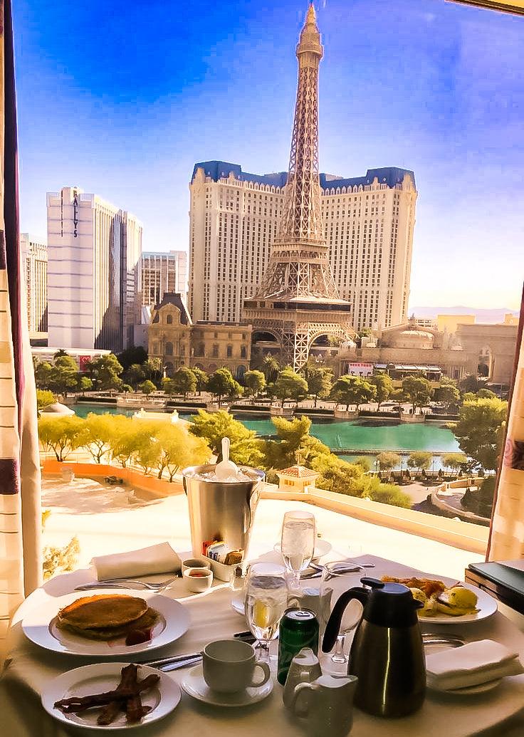 Las Vegas Restaurant with view of Bellagio Fountains